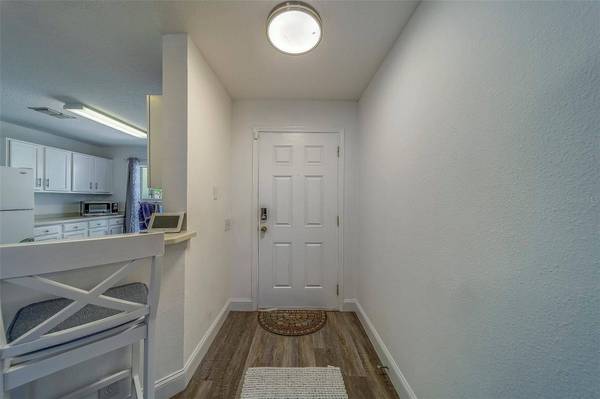 2564 HIDDEN COVE LN, Clearwater, FL 33763