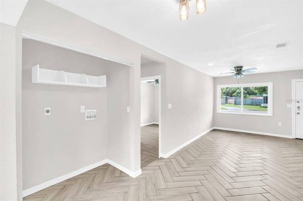 1936 N BETTY LN, Clearwater, FL 33755