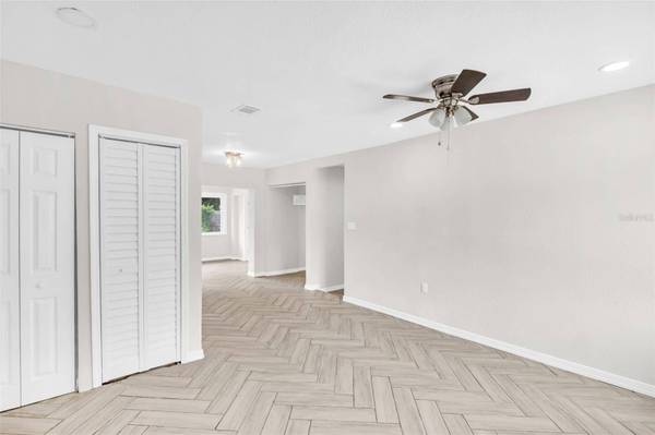 1936 N BETTY LN, Clearwater, FL 33755