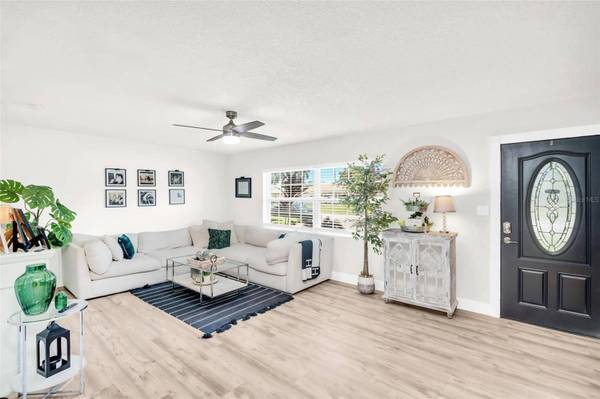 2019 MAGNOLIA DR, Clearwater, FL 33764