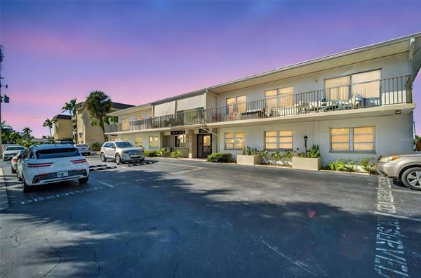 3753 46TH AVE S #6, St Petersburg, FL 33711