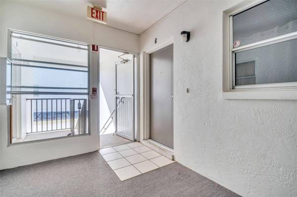 3753 46TH AVE S #6, St Petersburg, FL 33711