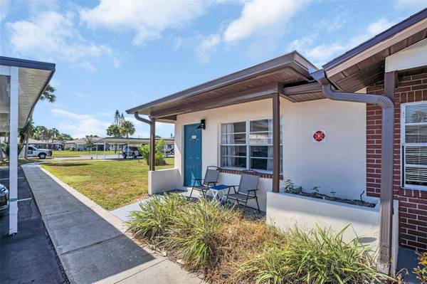 24862 US HIGHWAY 19 N #2001, Clearwater, FL 33763