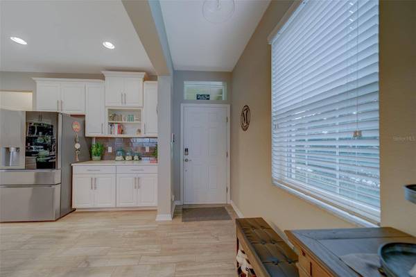 11437 CROWNED SPARROW LN, Tampa, FL 33626