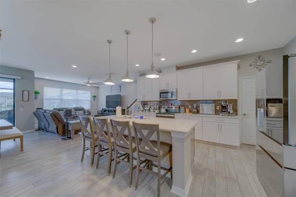11437 CROWNED SPARROW LN, Tampa, FL 33626