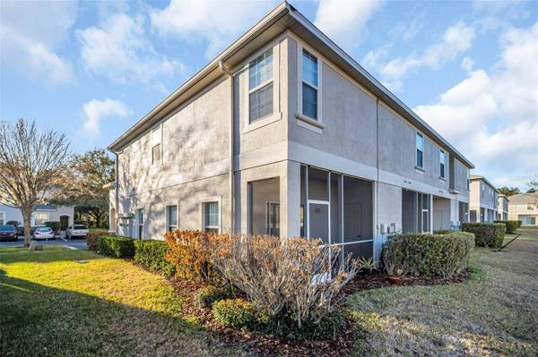 1943 GREENWOOD VALLEY DR, Plant City, FL 33563