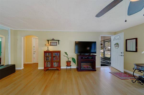 1256 NEW YORK AVE, Dunedin, FL 34698