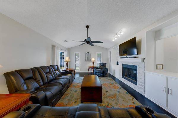 1603 W ORANGECREST AVE, Palm Harbor, FL 34683