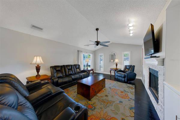 1603 W ORANGECREST AVE, Palm Harbor, FL 34683
