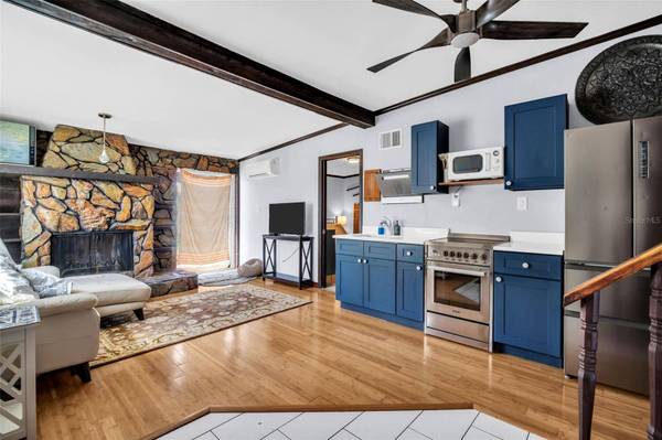 2600 26TH AVE N, St Petersburg, FL 33713