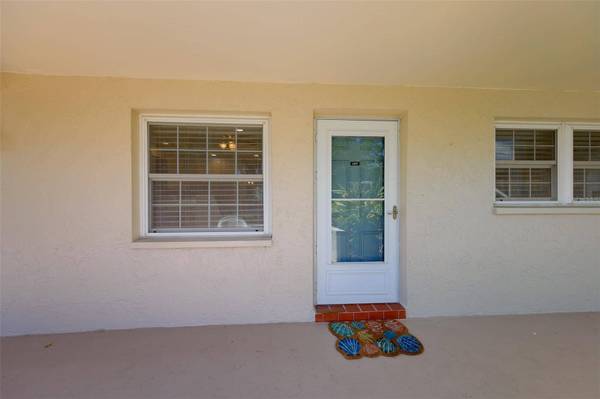 946 VIRGINIA ST #107, Dunedin, FL 34698