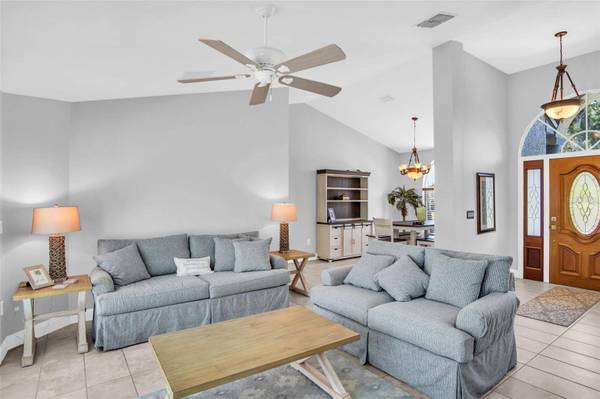 2654 CRYSTAL CIR, Dunedin, FL 34698