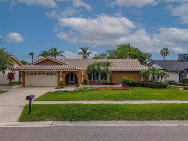 4119 CROSSWATER DR, Tampa, FL 33615