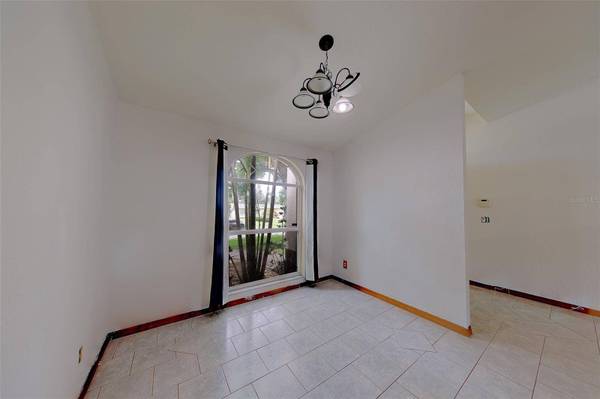 11150 BROADWOOD DR N, Pinellas Park, FL 33782