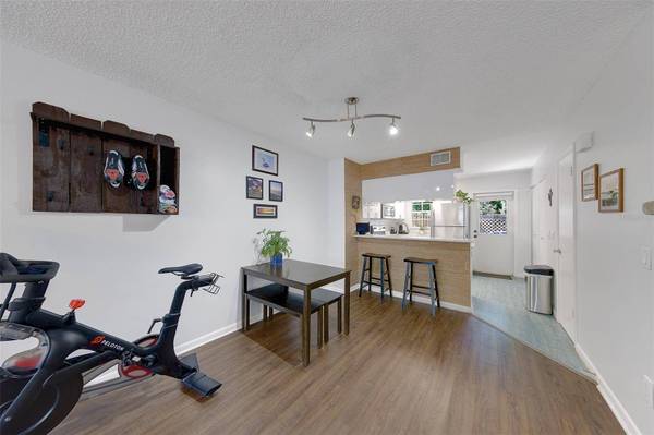 3315 W WYOMING CIR #3315, Tampa, FL 33611
