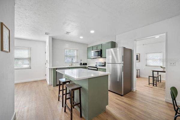 4409 W PEARL AVE, Tampa, FL 33611