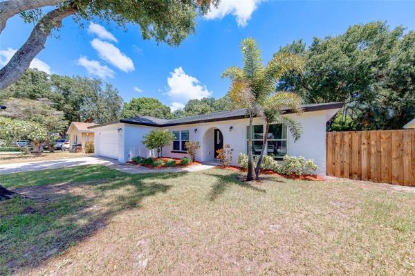 2043 DODGE ST, Clearwater, FL 33760