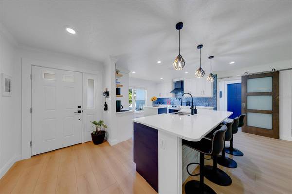 2043 DODGE ST, Clearwater, FL 33760