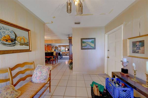 1105 WOODCREST AVE, Clearwater, FL 33756