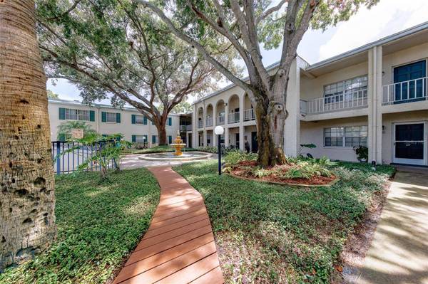 4325 AEGEAN DR #130B, Tampa, FL 33611