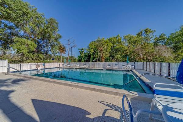 3135 CHARTER CLUB DR #G, Tarpon Springs, FL 34688