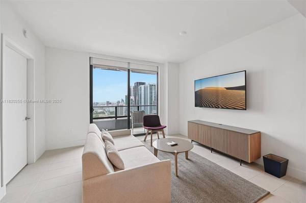 159 NE 6th St #4409, Miami, FL 33132