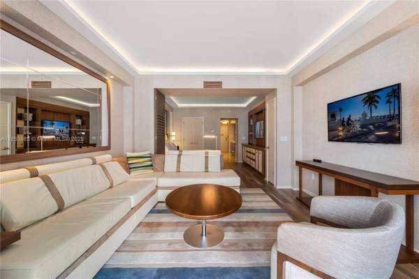 551 N Fort Lauderdale Beach Blvd #R2109, Fort Lauderdale, FL 33304