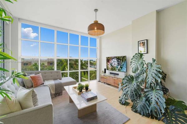 3451 NE 1st Ave #M0403, Miami, FL 33137