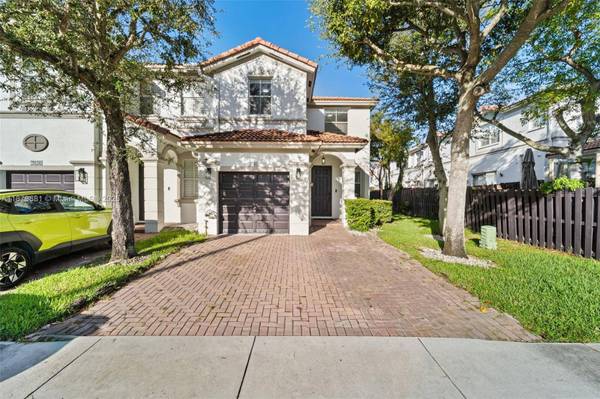 7848 NW 108th Ct, Doral, FL 33178