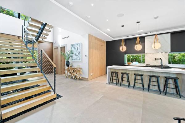 8625 NE 10th Ave, Miami, FL 33138