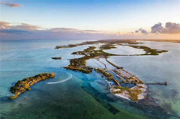 2 W Ambergris Caye,