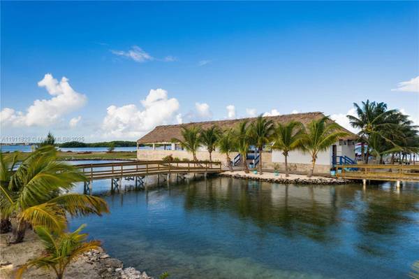 2 W Ambergris Caye,