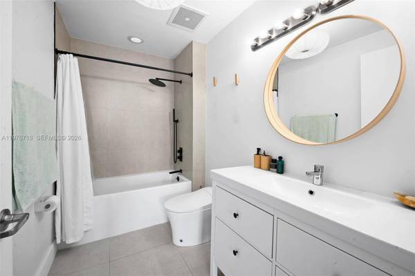 3470 E Coast Ave #H1412, Miami, FL 33137