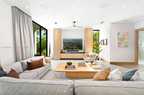 8625 NE 10th Ave, Miami, FL 33138