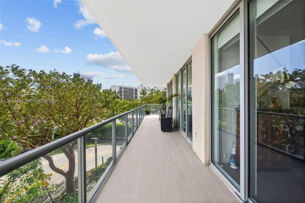 3470 E Coast Ave #H0301, Miami, FL 33137