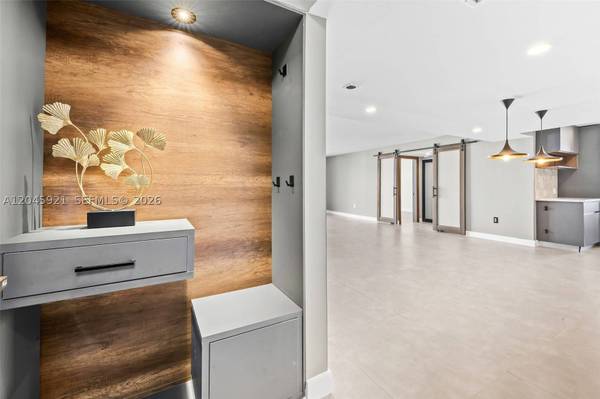2801 NE 183rd St #1801W, Aventura, FL 33160