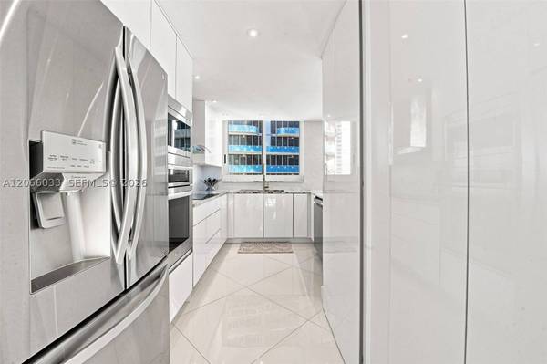 1360 S Ocean Blvd #2305, Pompano Beach, FL 33062