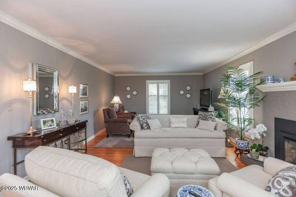 2528 N HILLS DR, Williamsport, PA 17701