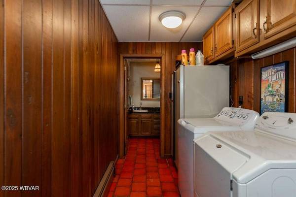 33 CABIN RUN RD, Ulysses, PA 16948