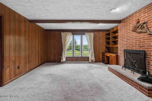 227 CARPENTERS LN, Muncy, PA 17756