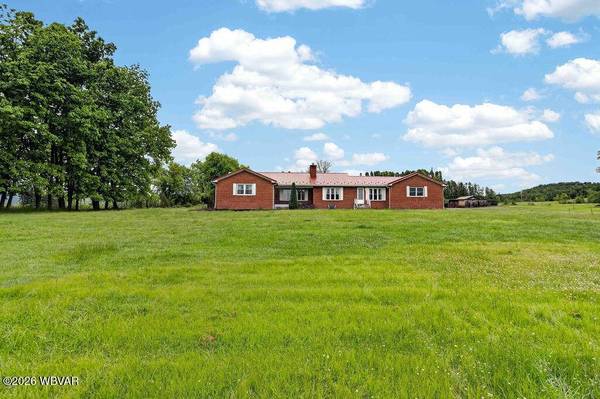 227 CARPENTERS LN, Muncy, PA 17756