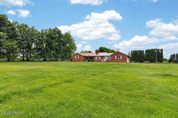 227 CARPENTERS LN, Muncy, PA 17756