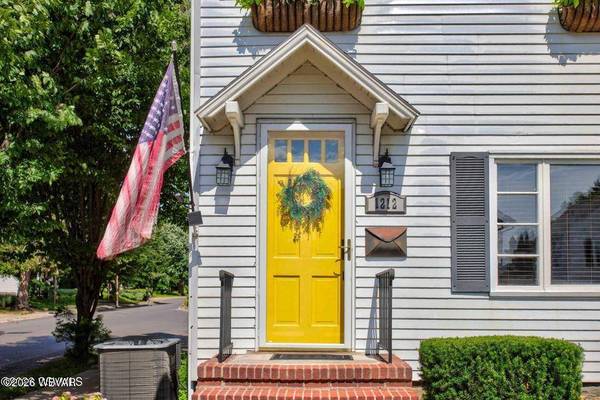 1212 PACKER ST, Williamsport, PA 17701