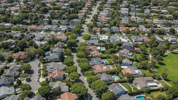 Living in Alamitos Heights and Belmont Shore, Long Beach, CA: Real Estate and Local Amenities