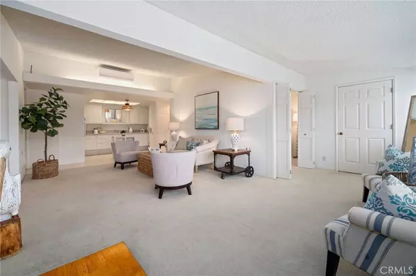 1670 Interlachen RD #43J, Seal Beach, CA 90740