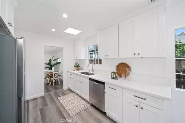 4110 E Vermont ST, Long Beach, CA 90814