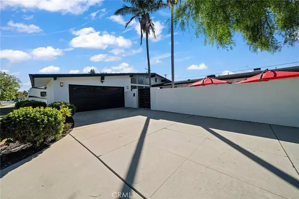 12431 Foster RD, Rossmoor, CA 90720