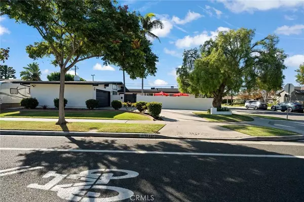 12431 Foster RD, Rossmoor, CA 90720