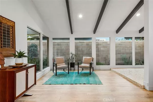 5360 E El Jardin ST, Long Beach, CA 90815