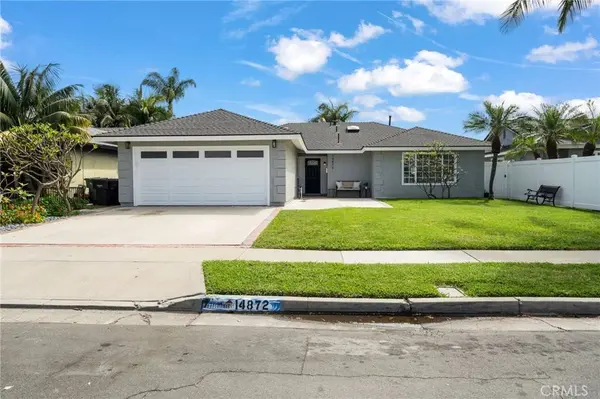 14872 Vanguard LN, Huntington Beach, CA 92647